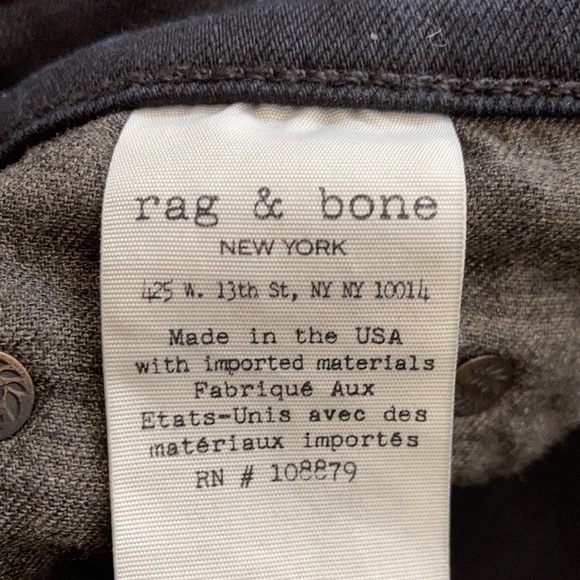 EUC rag & bone 10” Capri black jeans. - Picture 4 of 8